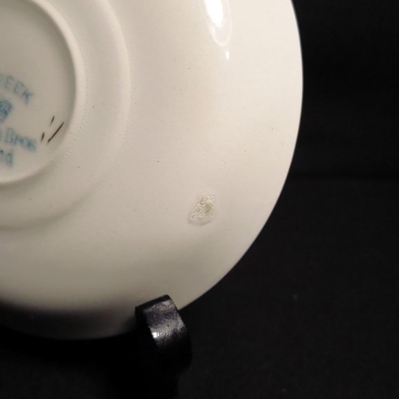 Pareek Green Dinner Plate with Demitasse and Saucer Johnson Brothers 3pc Set - Picture 8 of 11